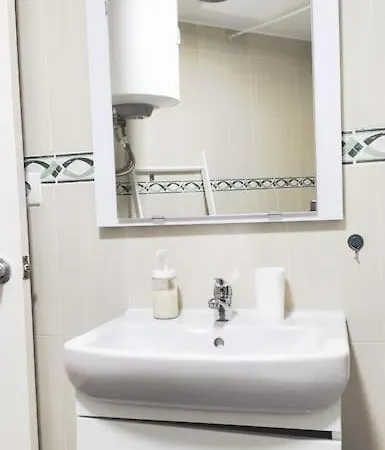 Bonito De Dos En El Centro Y Calle San Miguel Torremolinos