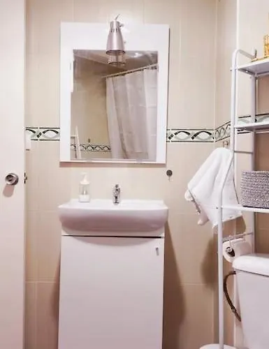 Bonito De Dos En El Centro Y Calle San Miguel Torremolinos