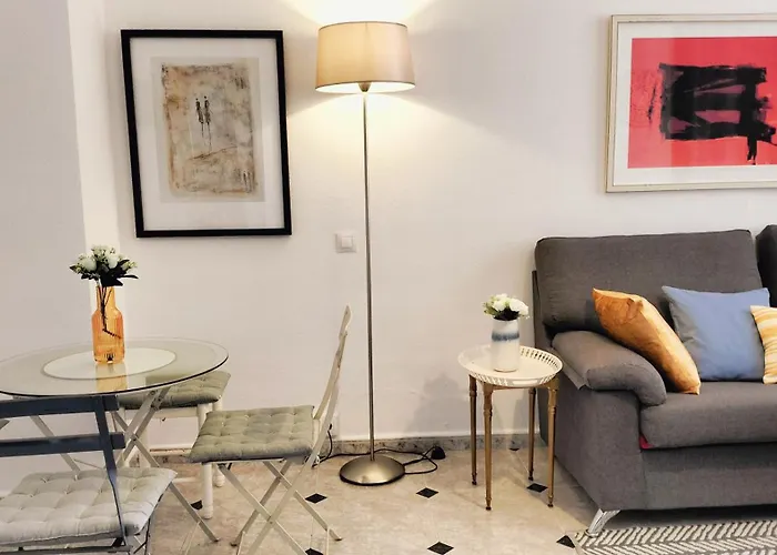 Bonito De Dos En El Centro Y Calle San Miguel * Torremolinos