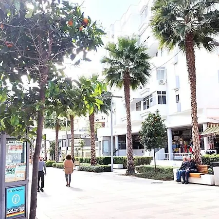 Bonito De Dos En El Centro Y Calle San Miguel