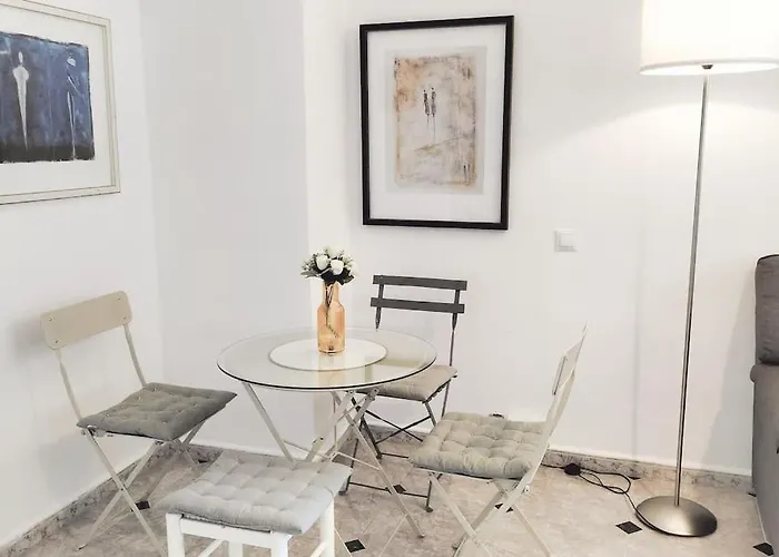 Bonito De Dos En El Centro Y Calle San Miguel *